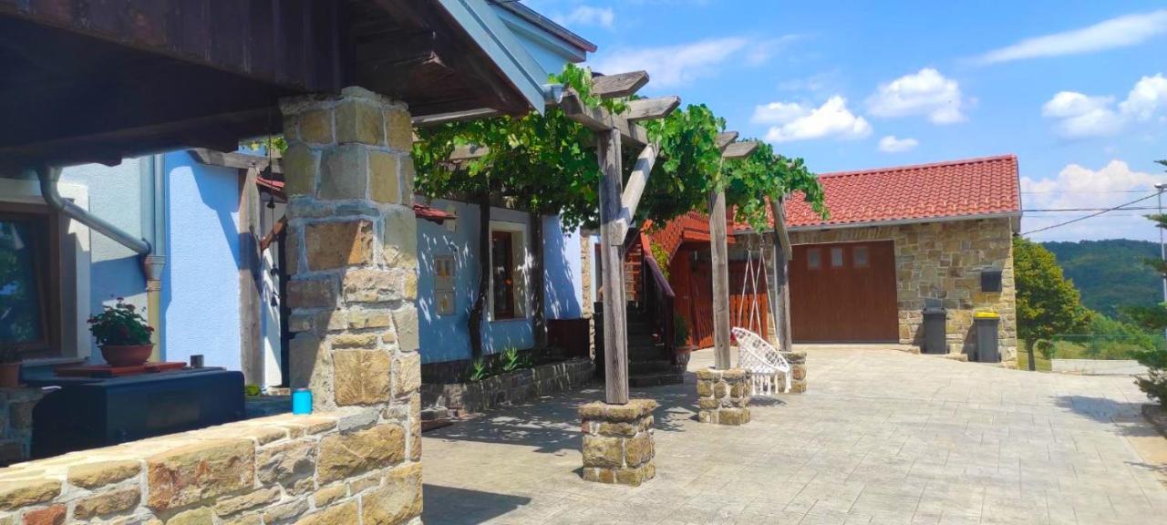Adori Apartamento Ilirska Bistrica Exterior foto